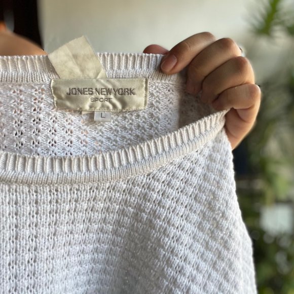 🏷 Sold | Jones NY Boxy White Knit Tee - Picture 6 of 6